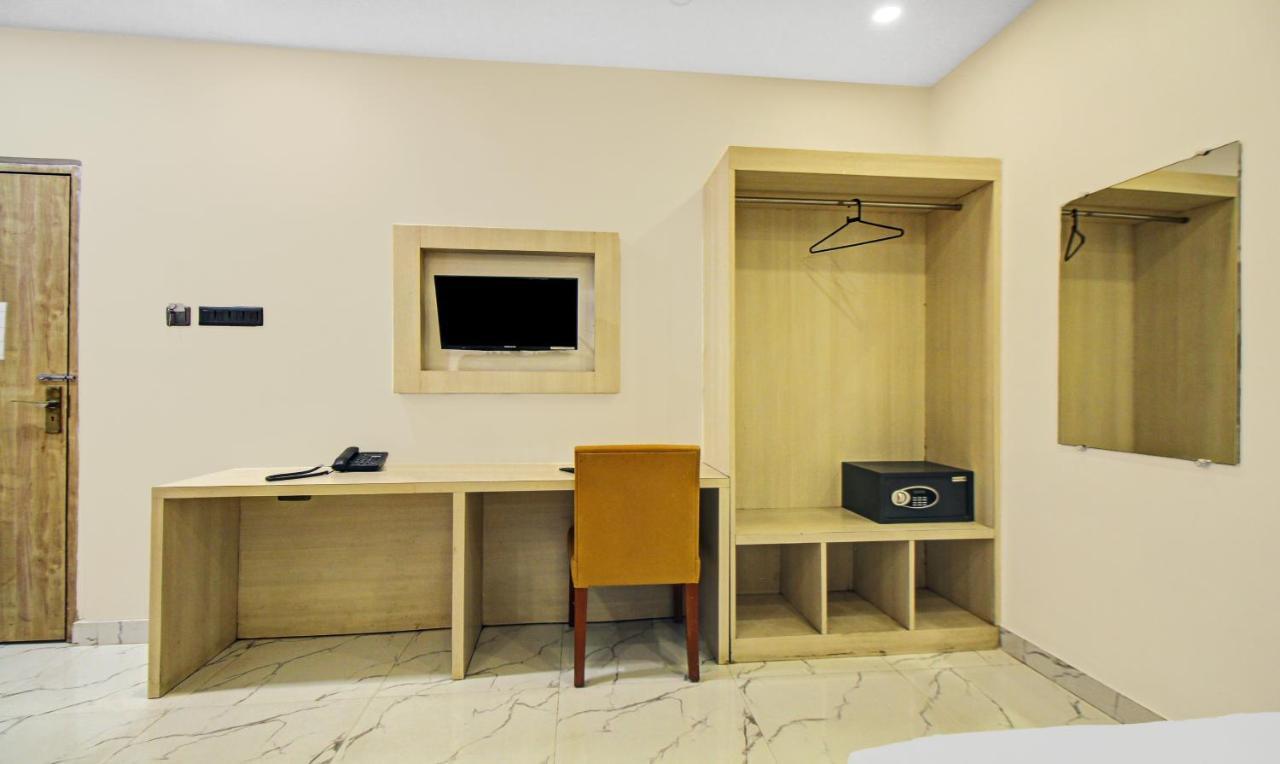 Itsy Hotels Transit Express Kolkata Luaran gambar
